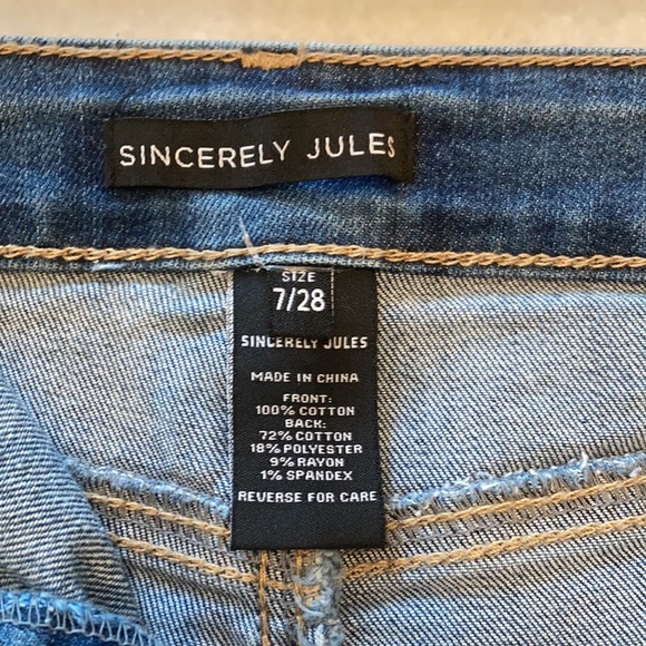 NWT Sincerely Jules high rise denim shorts - Picture 5 of 5